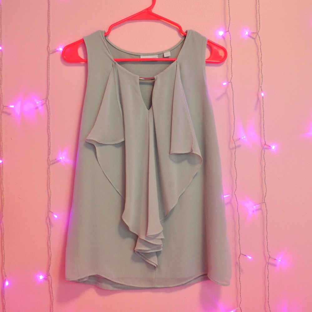 Grey tank top with metallic bar